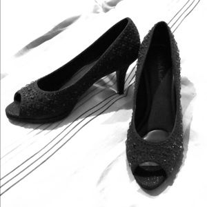 Peep toe sparkle heel